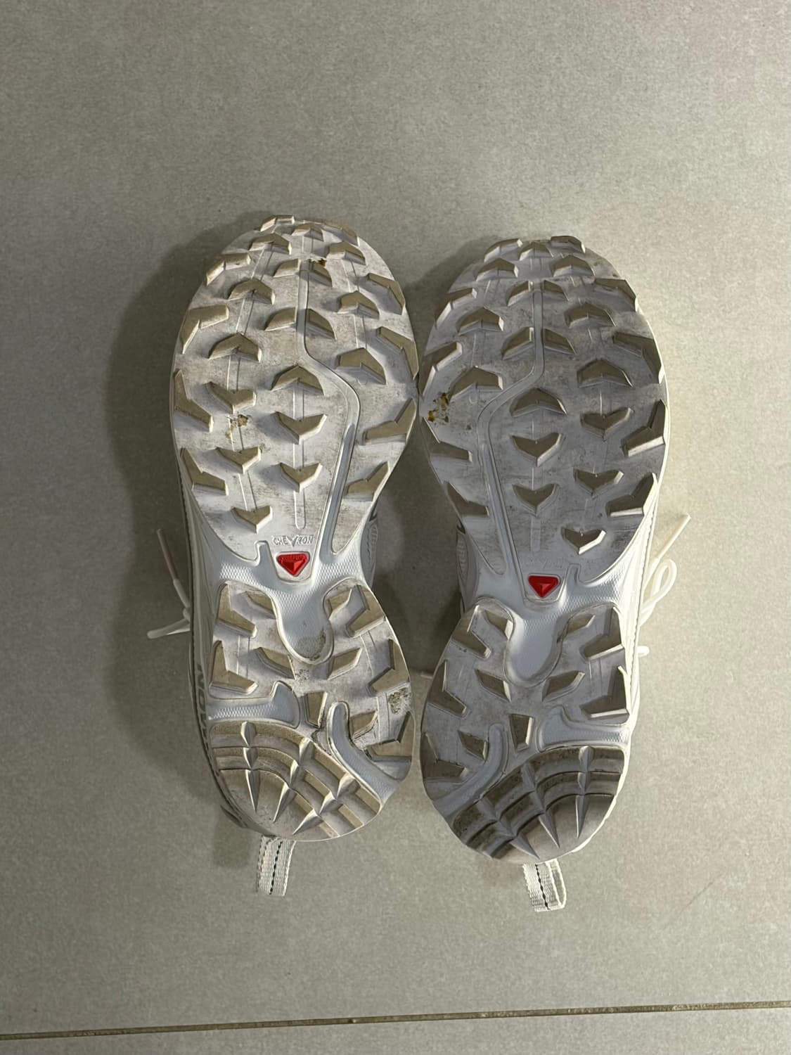 살로몬XT-6 익스팬스 바닐라 아이스 화이트 265 상품이미지5