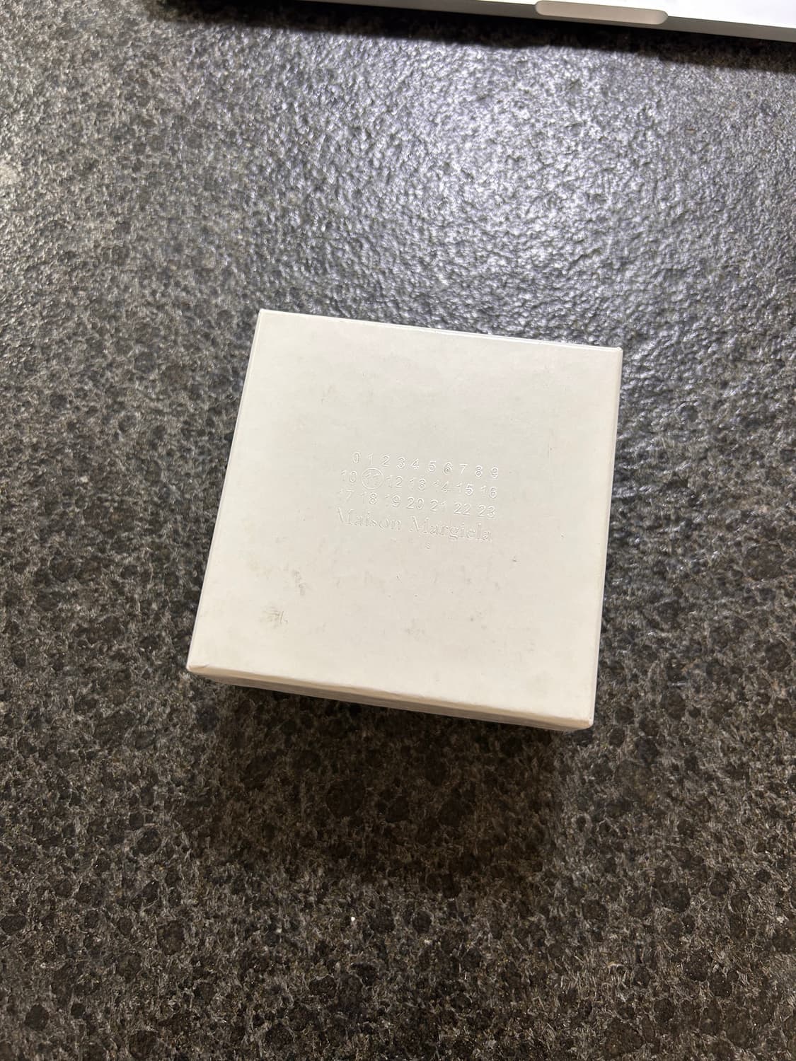 마르지엘라 네 개의 장식 목걸이 상품이미지2