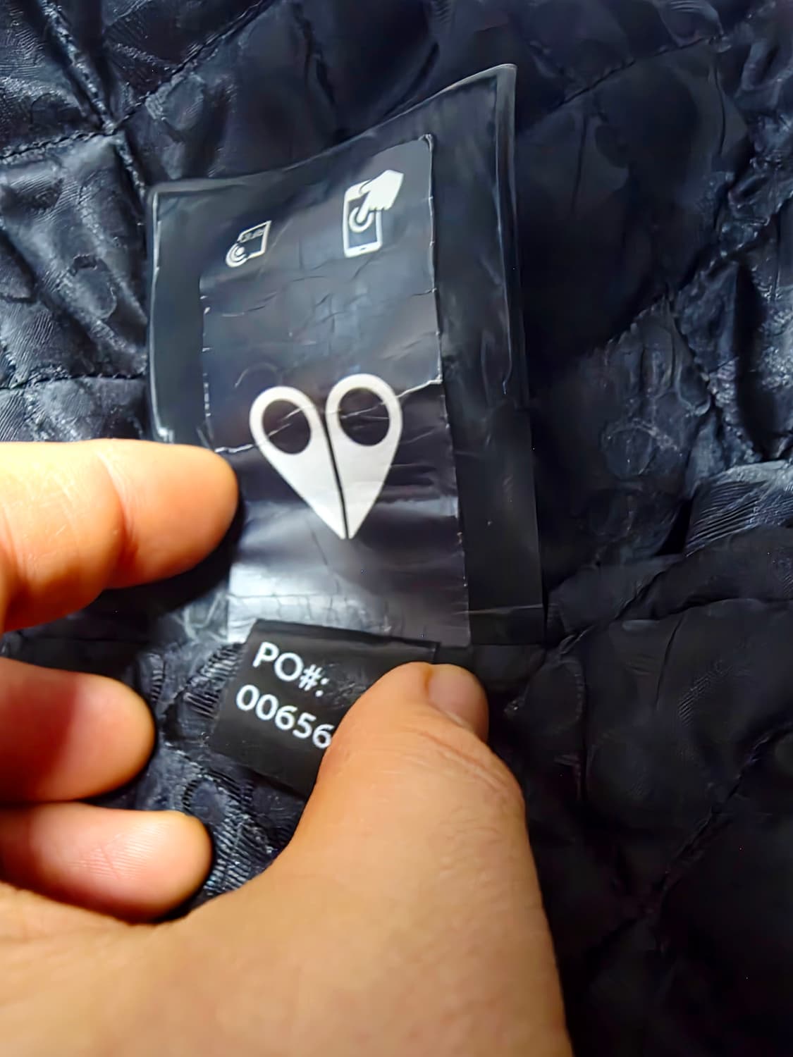 무스너클 블랙 메탈 로고 패딩 안감 후드 집업 L (지퍼수선요망) 상품이미지4