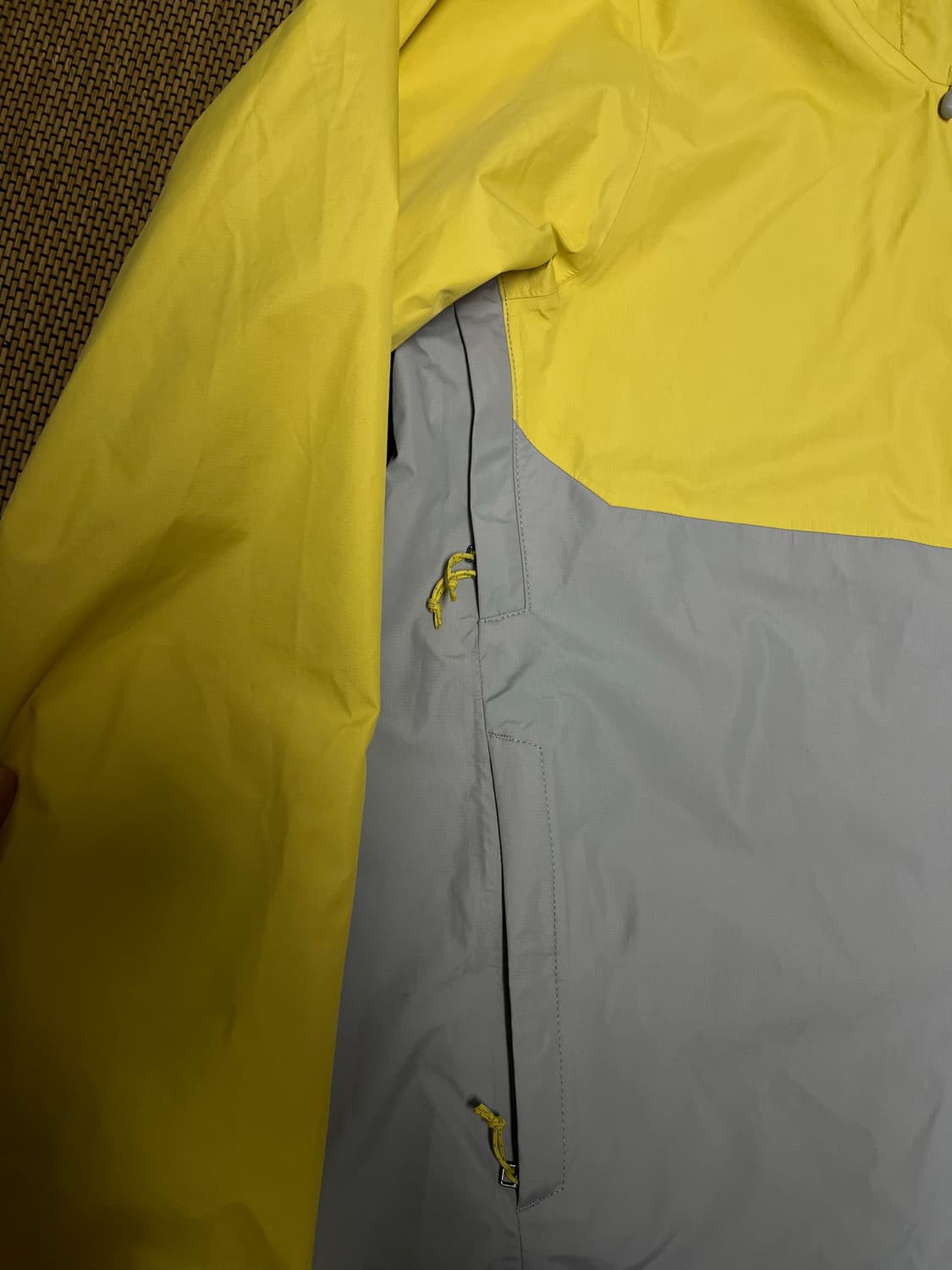 파타고니아 토렌트쉘 3L s사이즈 95-100 상품이미지3