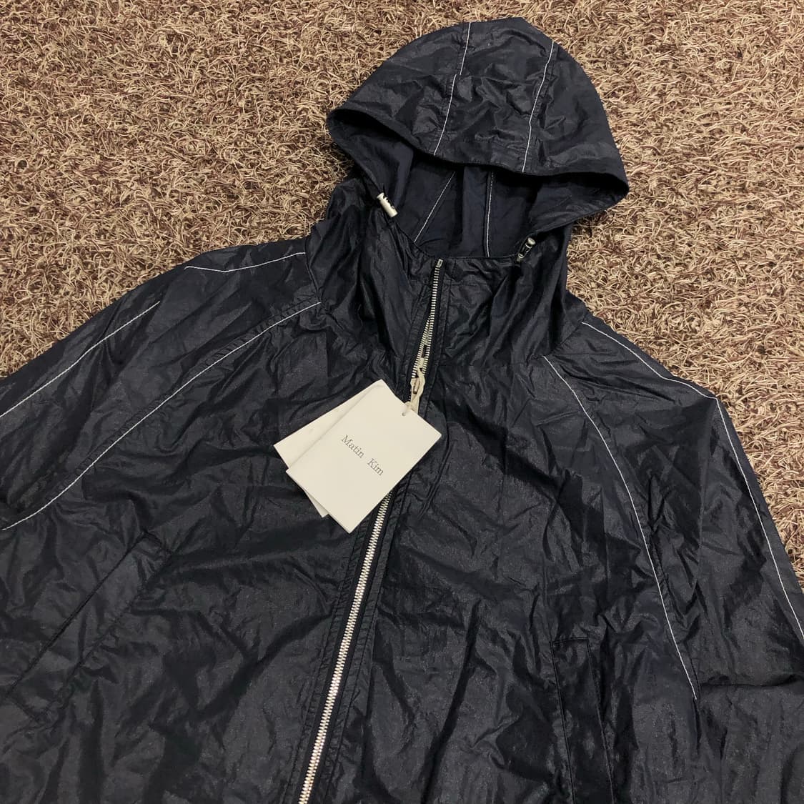 새상품 마뗑킴 크롭 후디 코팅 점퍼 상품이미지4