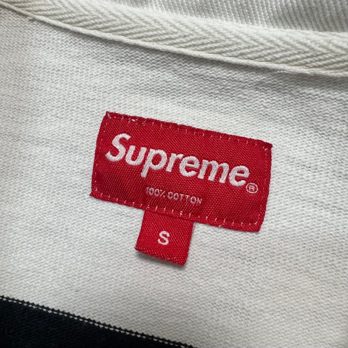 Name : 슈프림 스펠아웃 완장 스트라이프 럭비 카라티 :) 상품이미지5