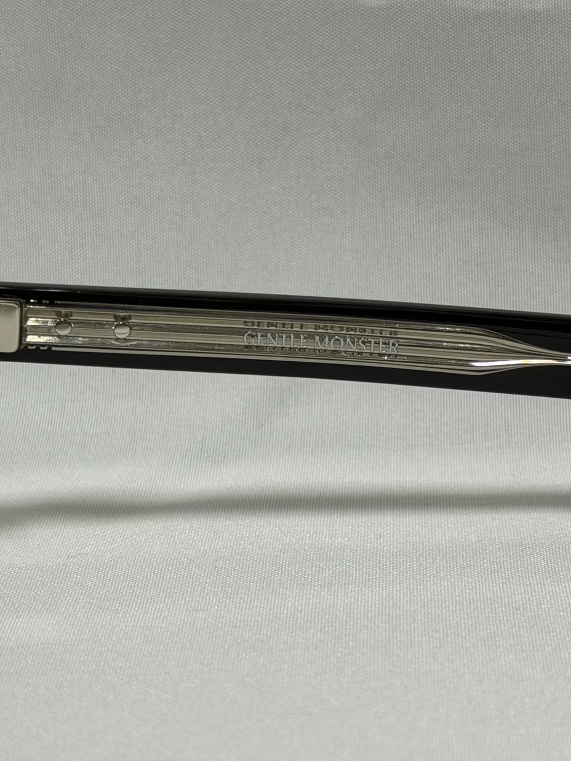 젠틀몬스터 오아 01(V) / 퍼플렌즈 상품이미지5