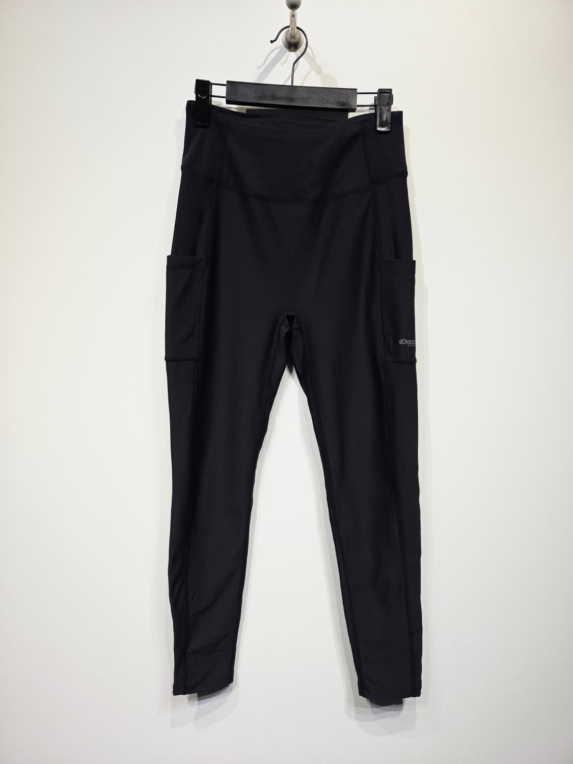 디스커버리 블랙 여성 레깅스_L 상품이미지2