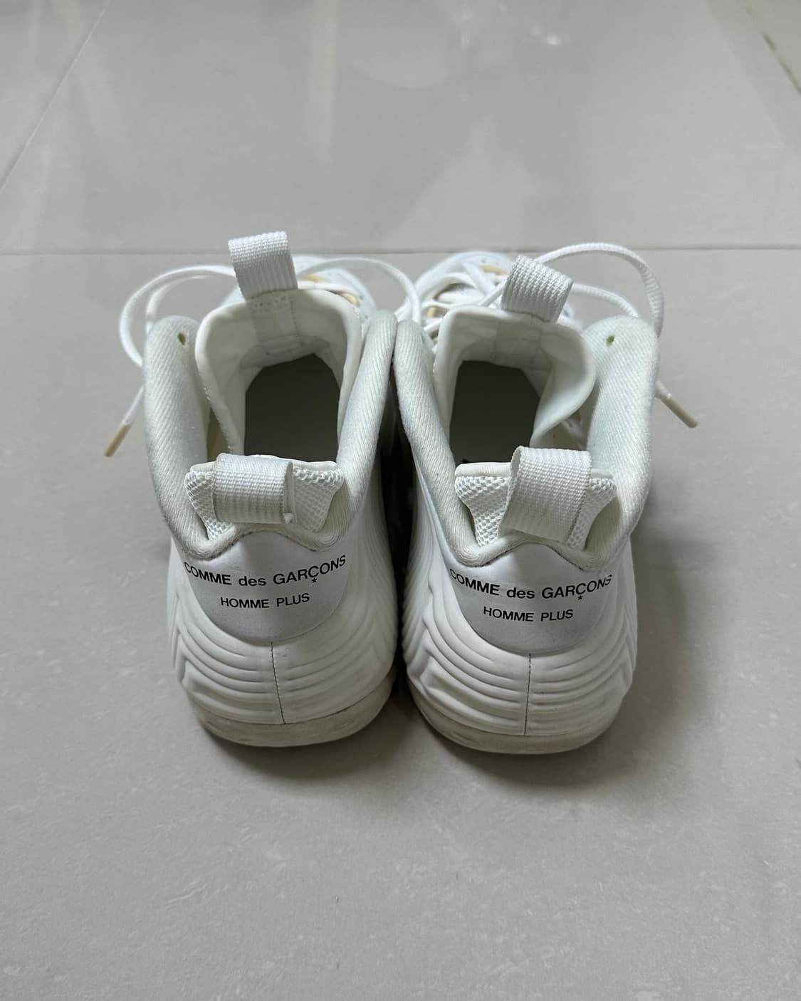 [270] 나이키 꼼데가르송옴므플러스 에어폼포짓 원 화이트 상품이미지4