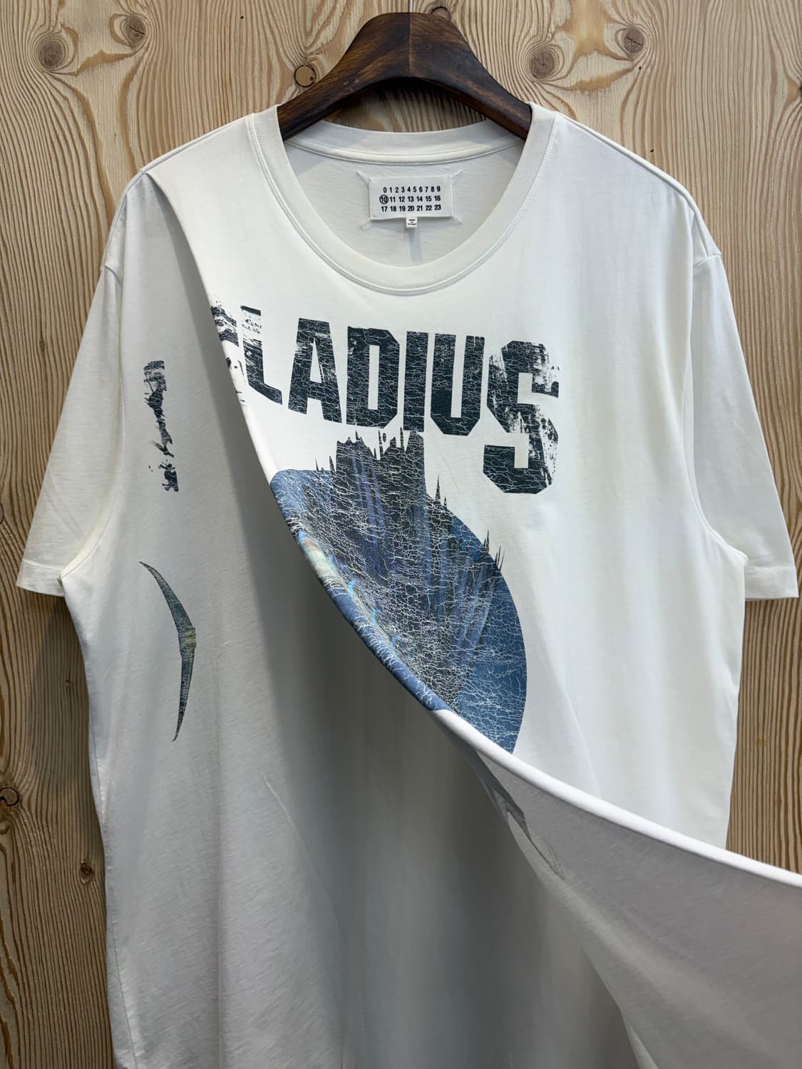 메종 마르지엘라 17SS 글라디우스 피쉬 워시드 반팔 상품이미지2