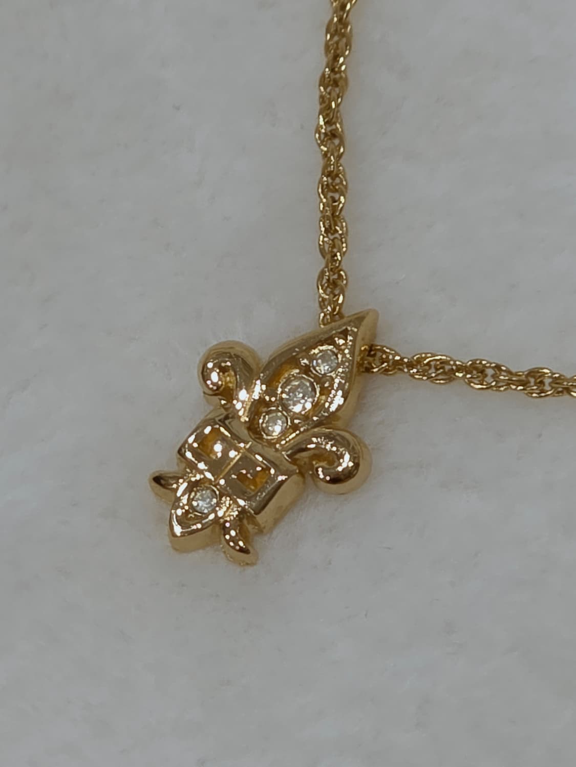 지방시 금장 G로고 백합 문장 명품 목걸이 상품이미지2