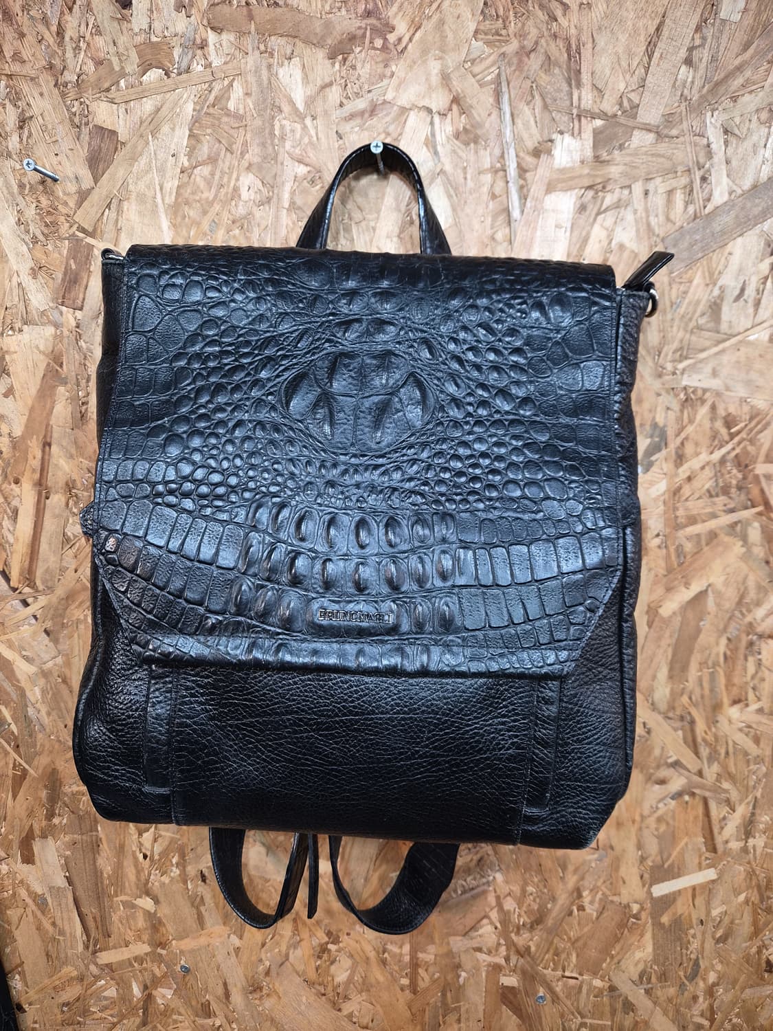 브루노말리 크로커 엠보 가죽 백팩
 상품이미지2