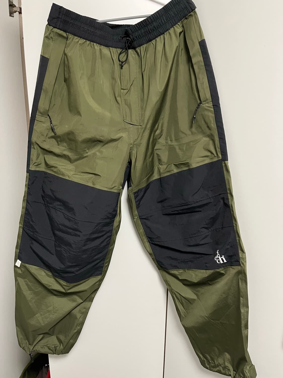 Fetch 나일론 트랙 팬츠 M 급처 상품이미지1