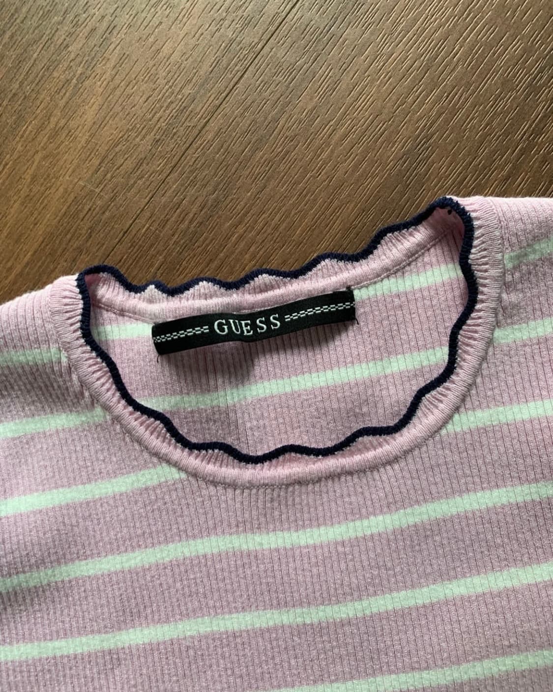 청순 딸기우유 🍓게스 핑크 단가라 골지 반팔 니트티 상품이미지2