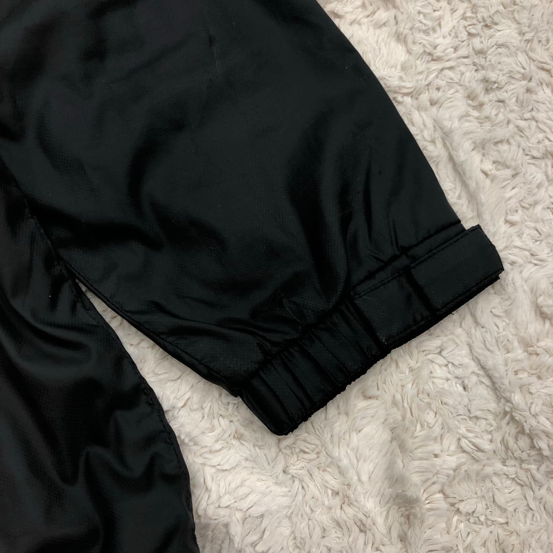 리복 올드스쿨 블랙 바람막이 자켓 상품이미지4