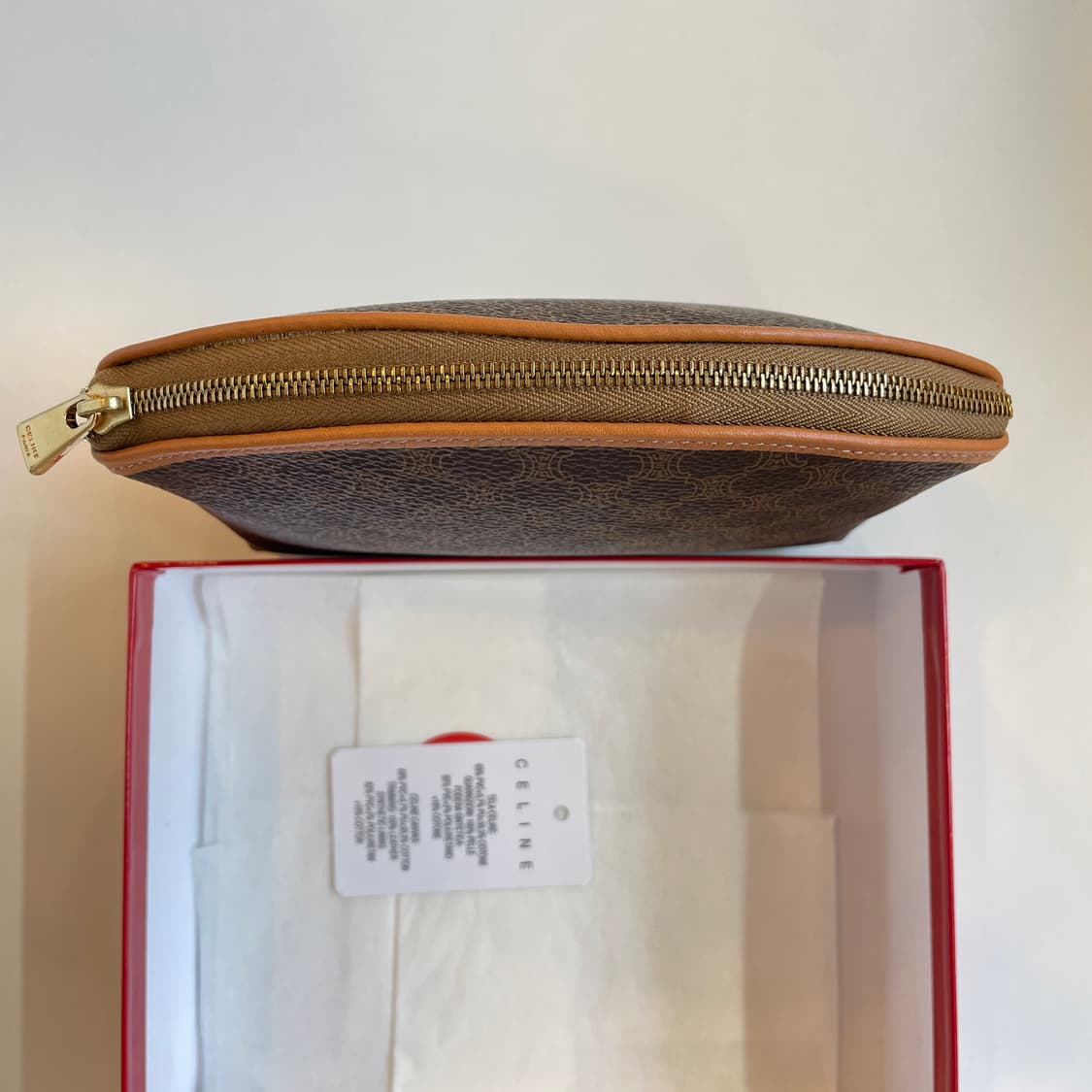 셀린느 마카담 파우치 상품이미지2