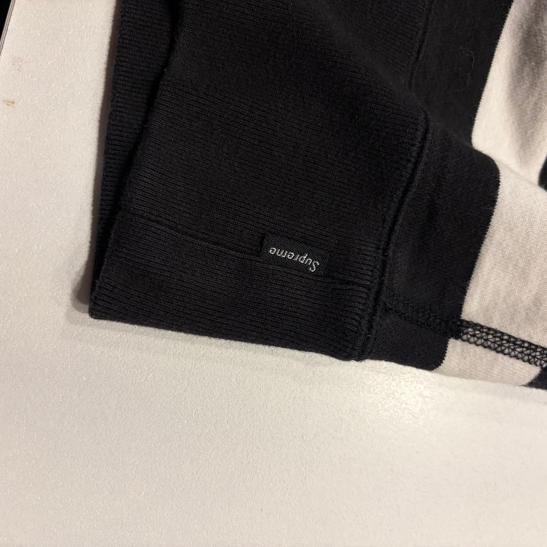 [M] 16s 슈프림 스트라이프 블랙 맨투맨 B413 상품이미지6