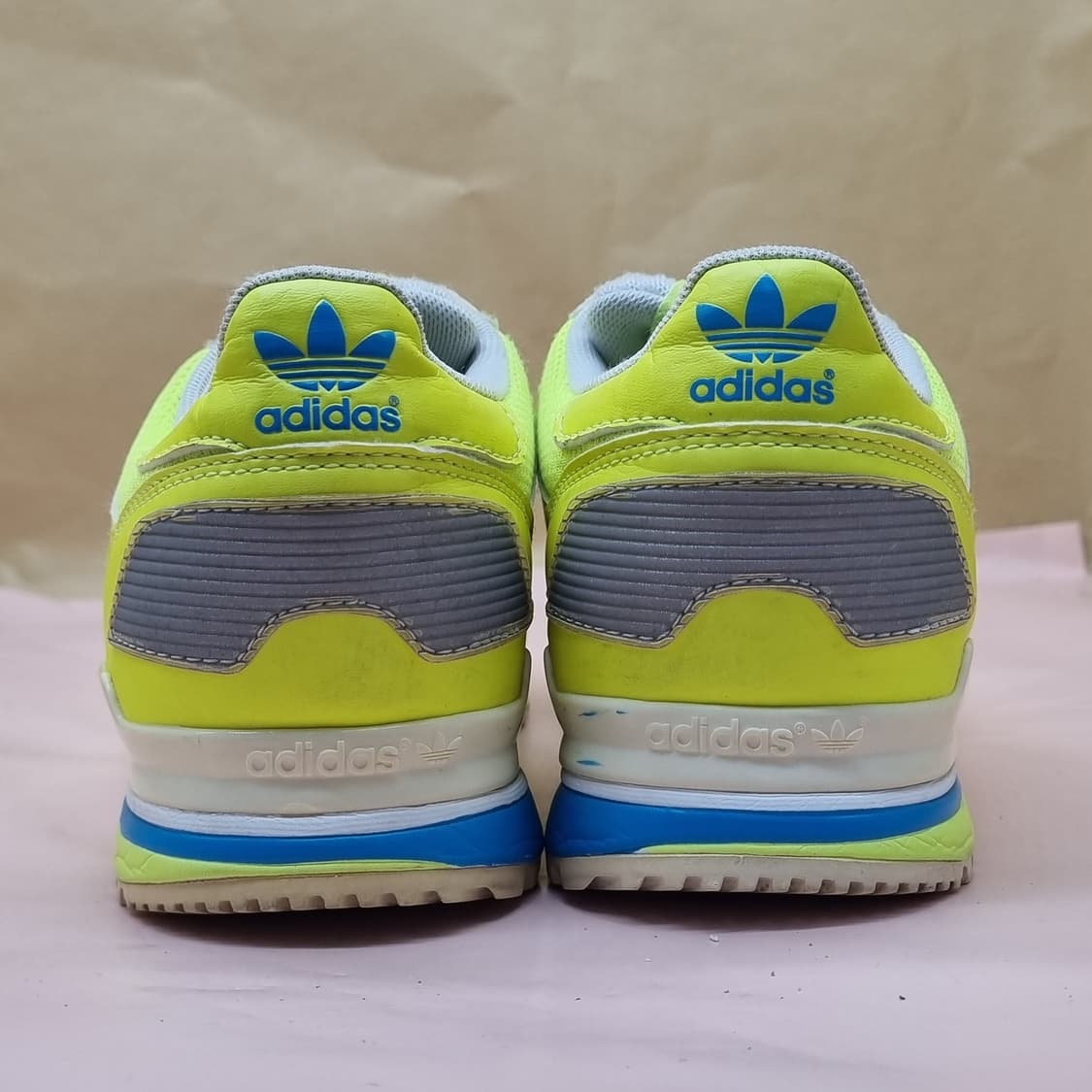 아디다스 ZX700  여성운동화235 상품이미지4