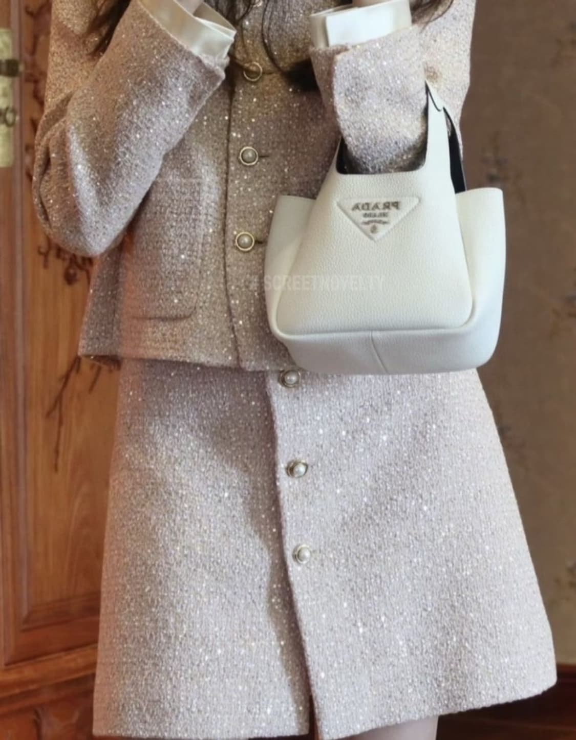 프라다 뷰티 레더 미니 토드백 화이트 풀박스 무료배송 상품이미지1