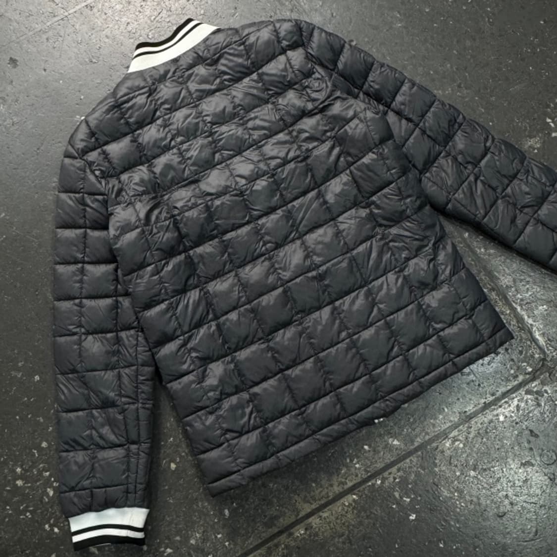 100 푸마 경량패딩 상품이미지5