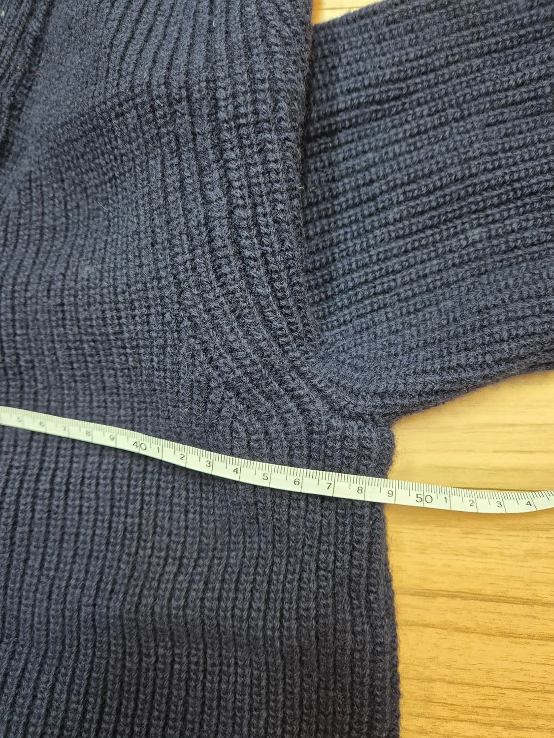 헤지스 남성 숄카라 가디건 판매합니다. 네이비 색상에 사이즈는 95입니다 상품이미지4