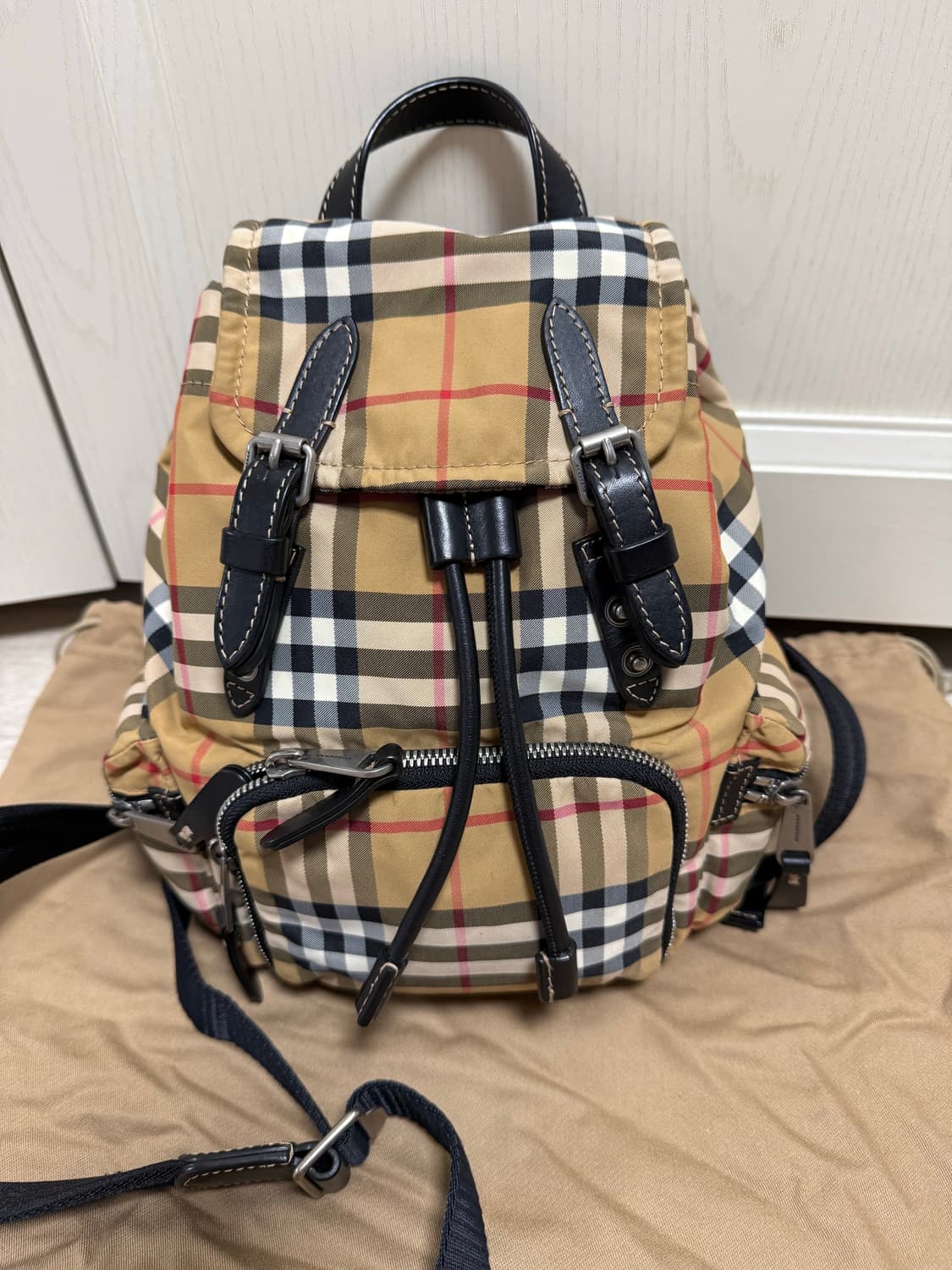 Burberry 버버리 스몰빈티지체크 백팩  상품이미지1