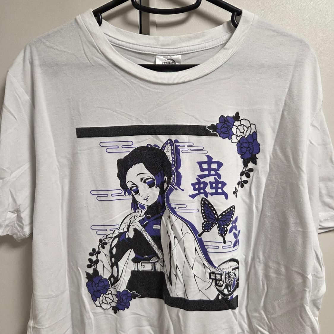 귀멸의 칼날 오피셜 시노부 반팔 티셔츠 Free 상품이미지2