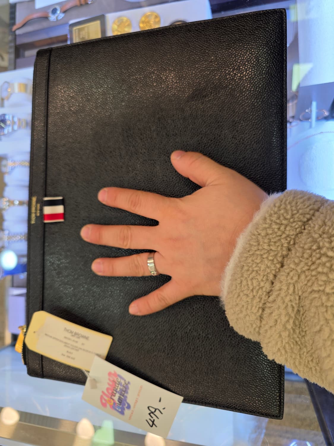 톰브라운Thom Browne 페블 그레인 레더 클러치 상품이미지4