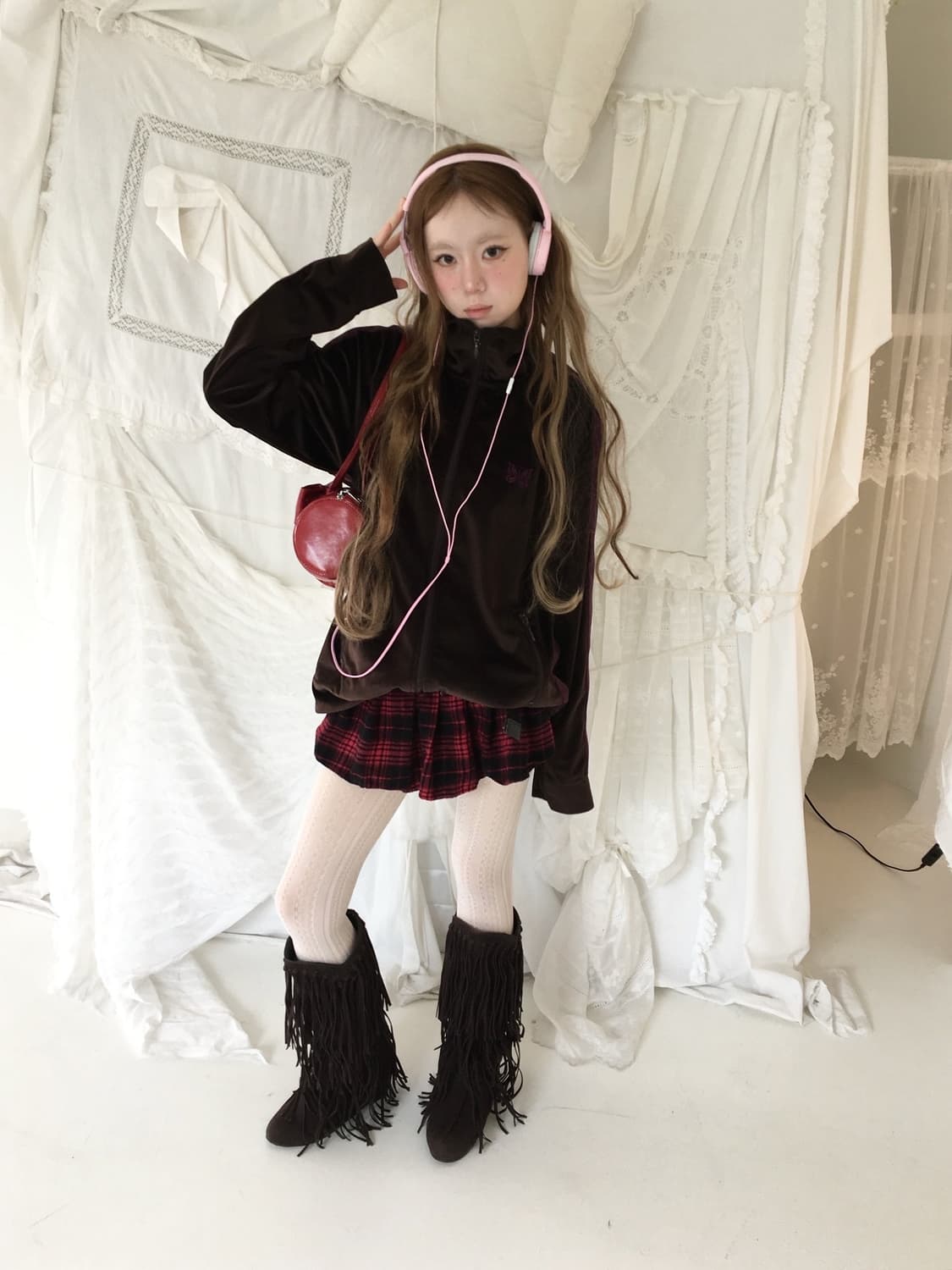 니들스 브라운 벨벳져지 상품이미지1