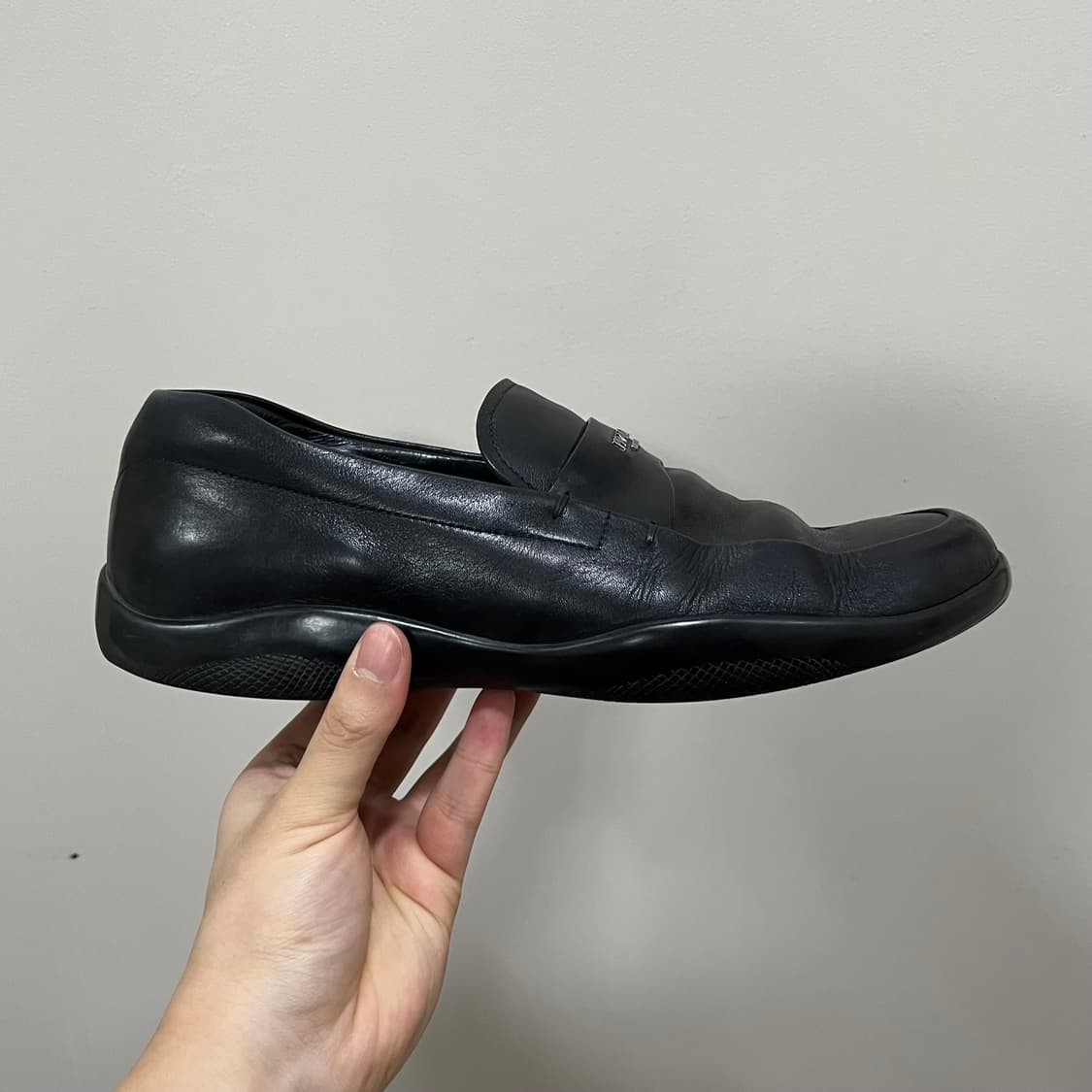 Prada Sports Logo Pointed Loafers 상품이미지4