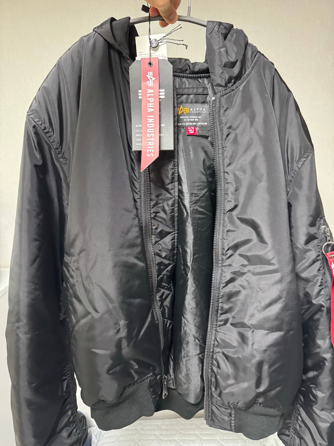 XL 알파인더스트리 MA-1 Hooded Oxford 항공점퍼 블랙 상품이미지1
