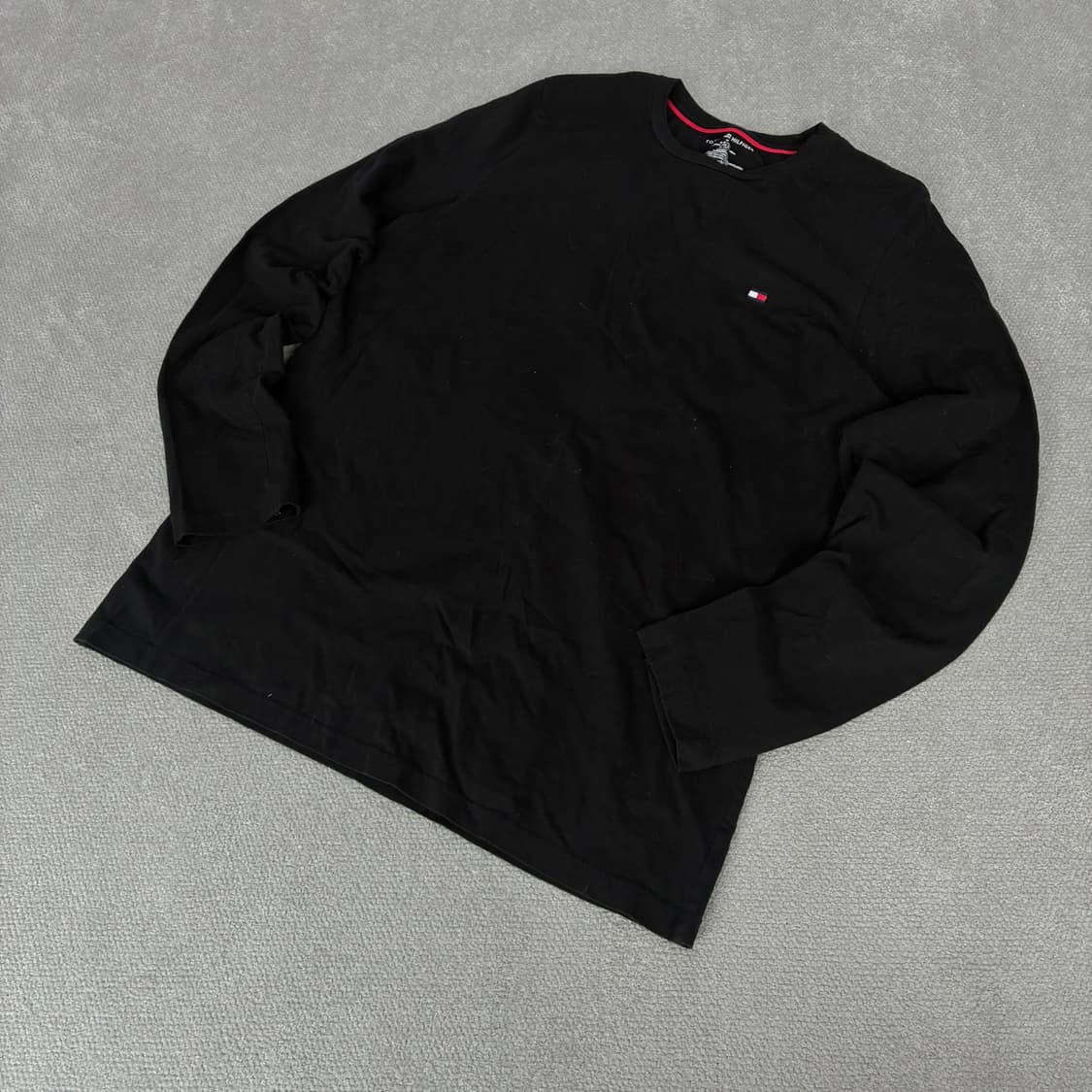 타미힐피거 블랙 긴팔 상품이미지1
