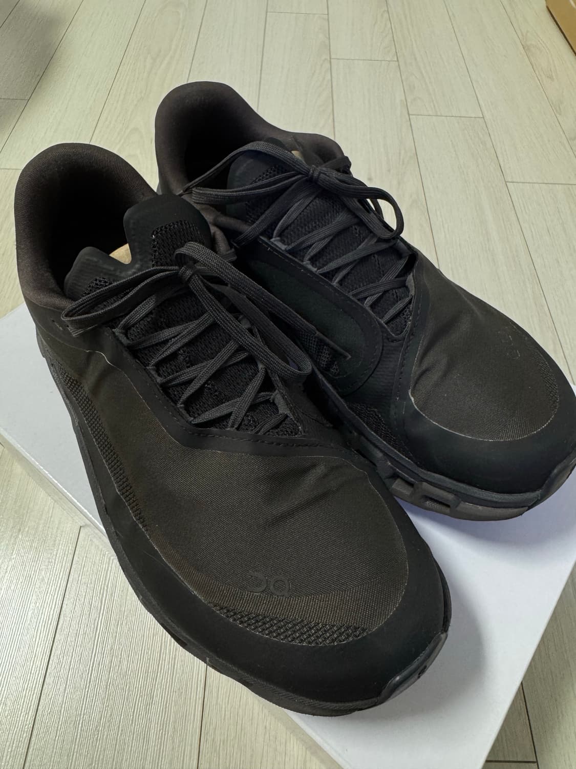 온러닝 파프 콜라보 브라운 컬러 275판매합니다 상품이미지2