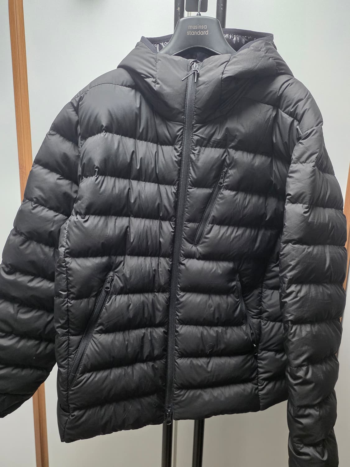 무신사 스탠다드 시티 레저 후디드 경량 패딩 블랙 L 상품이미지1