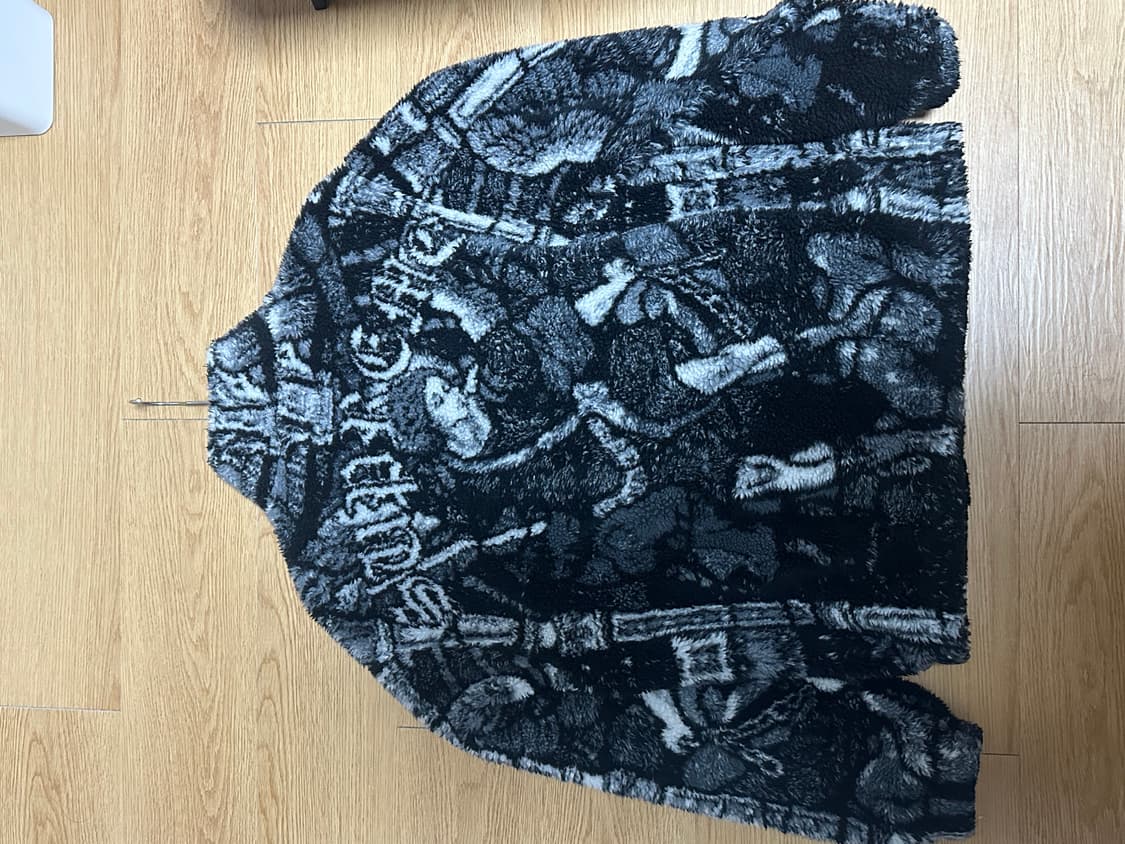 슈프림 X 세인트미카엘 후리스 M 상품이미지3