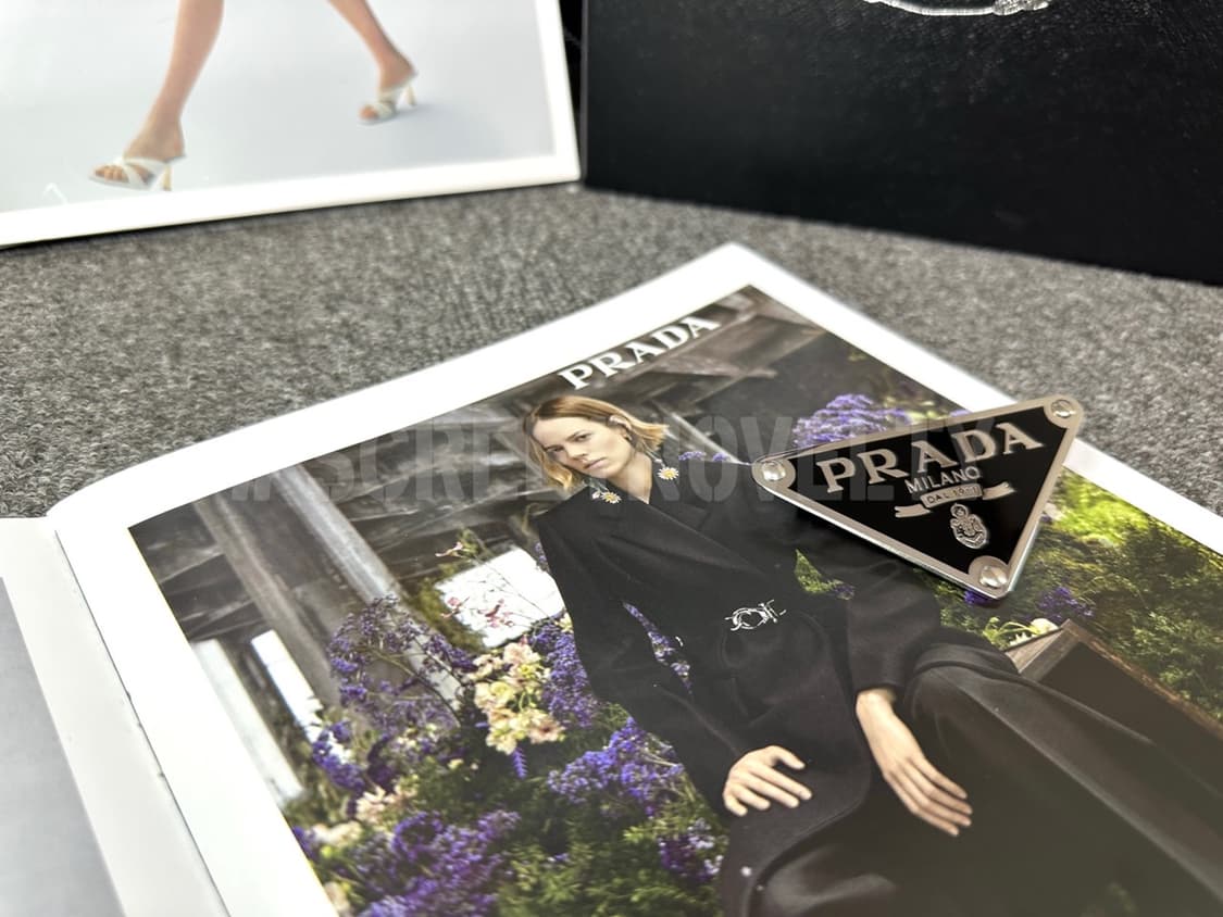 샤넬 사각 핸드메이드 헤어핀 블랙 (1ps) 상품이미지5