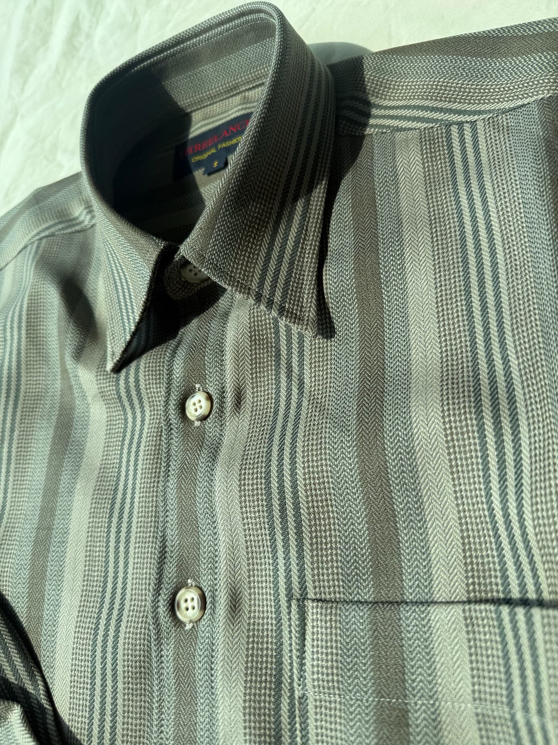 그레이 스트라이프 셔츠 상품이미지2