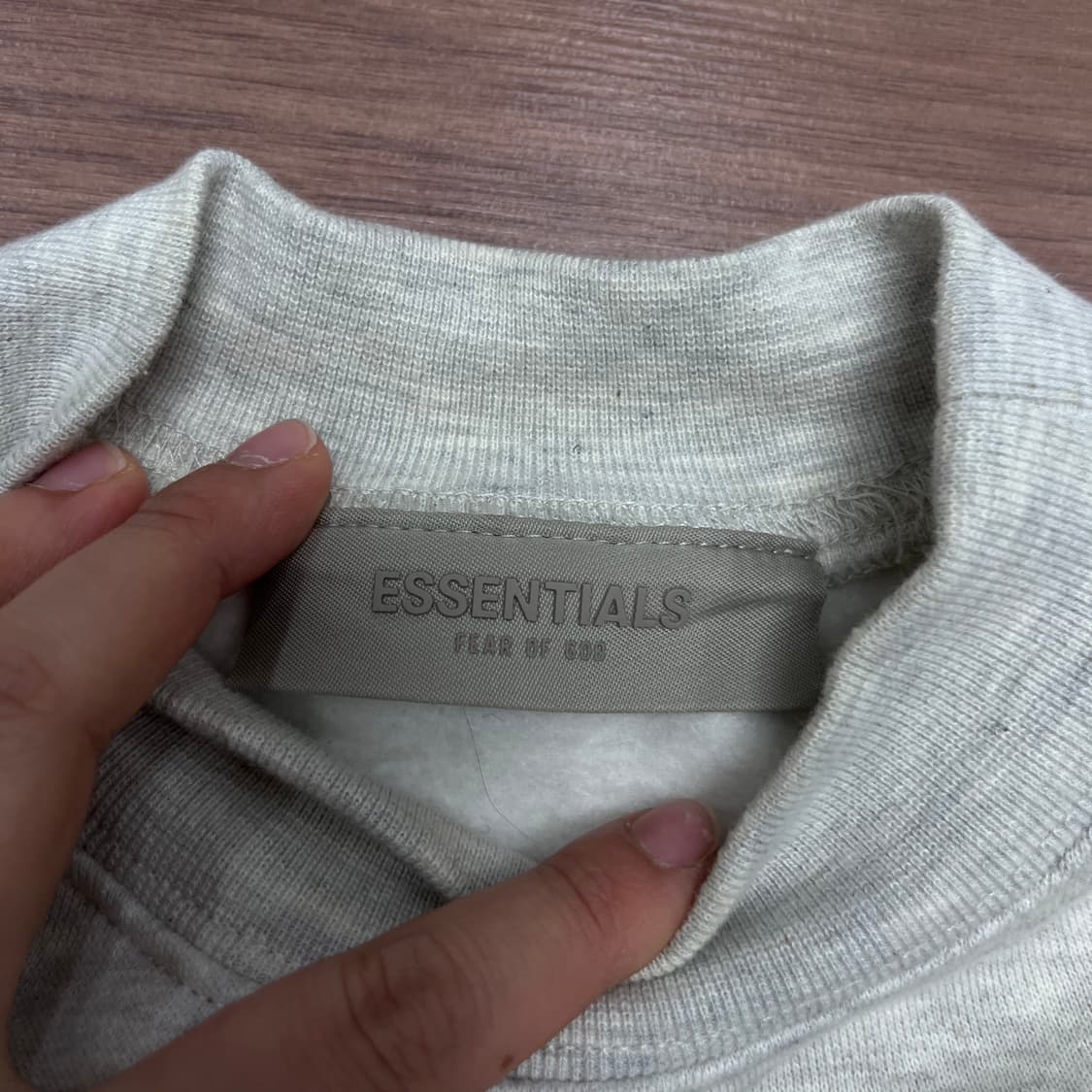 105 피오갓 에센셜 빅로고 스웻셔츠 상품이미지3