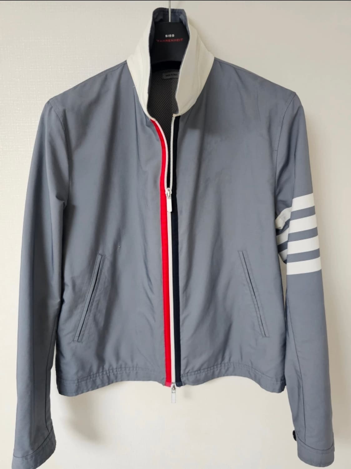 톰브라운 삼선 우븐 골프 점퍼(1/100추천) 상품이미지2