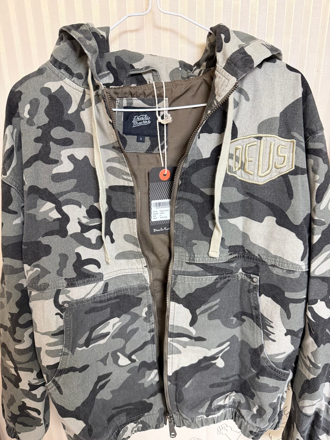 데우스엑스마키나 어드레스 카펜더 후디 카모 자켓 s 새상품  상품이미지1
