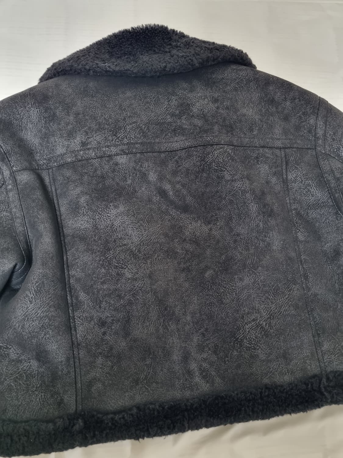 도프셉 크롭 무스탕 판매합니다 상품이미지5