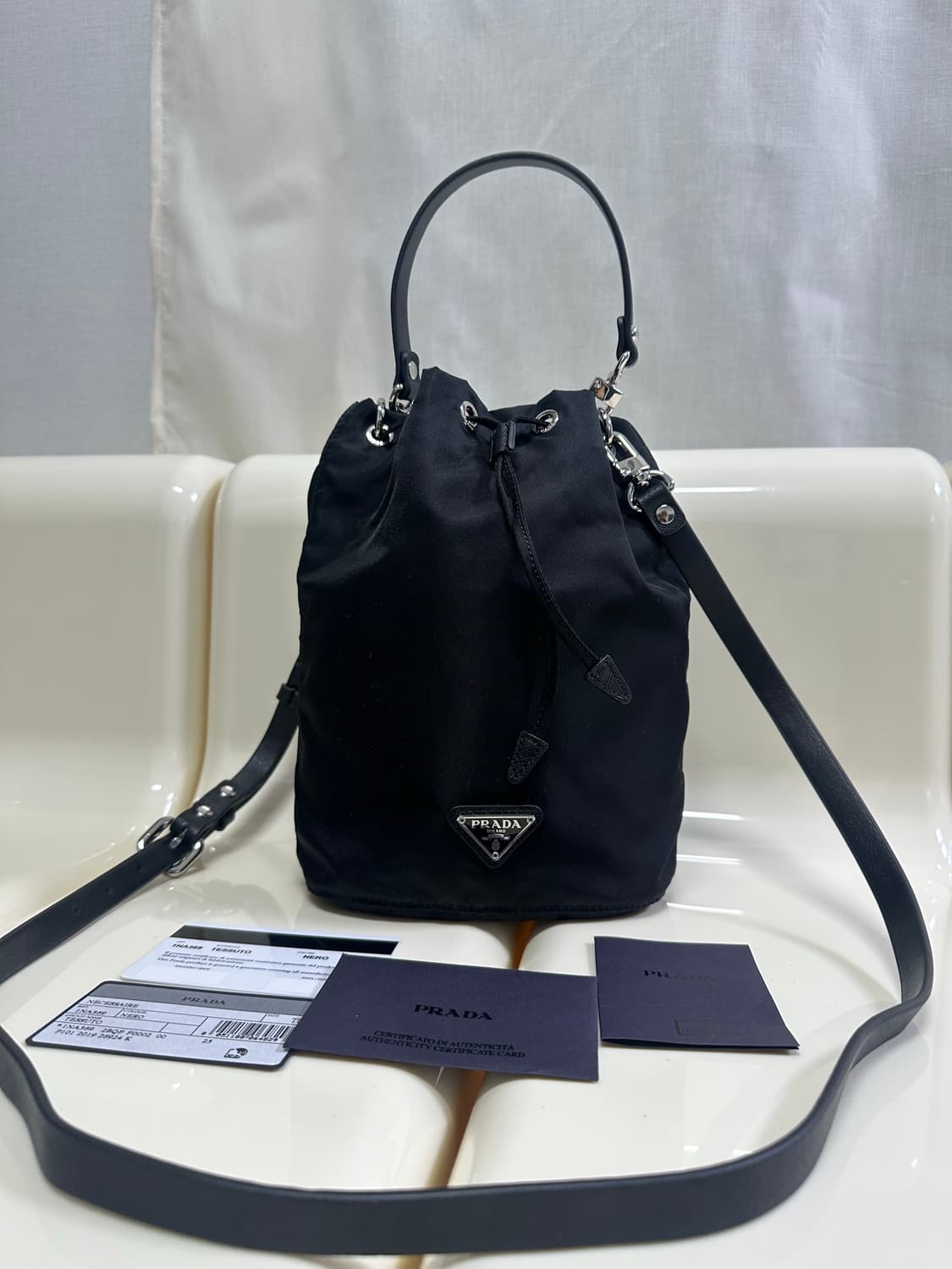 [SA 정품] 프라다 파우치 버킷백 1na369 상품이미지5