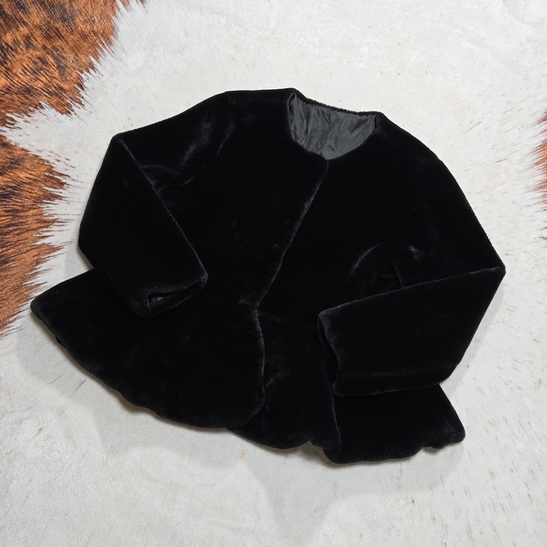 빈티지 프릴 블랙 퍼 자켓 상품이미지1