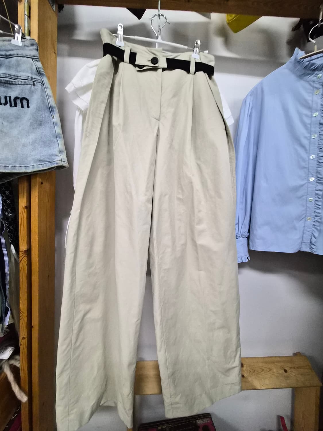 쟈니헤잇재즈 프릴 블라우스. jsnewyork 커브드벨트 팬츠 상품이미지7