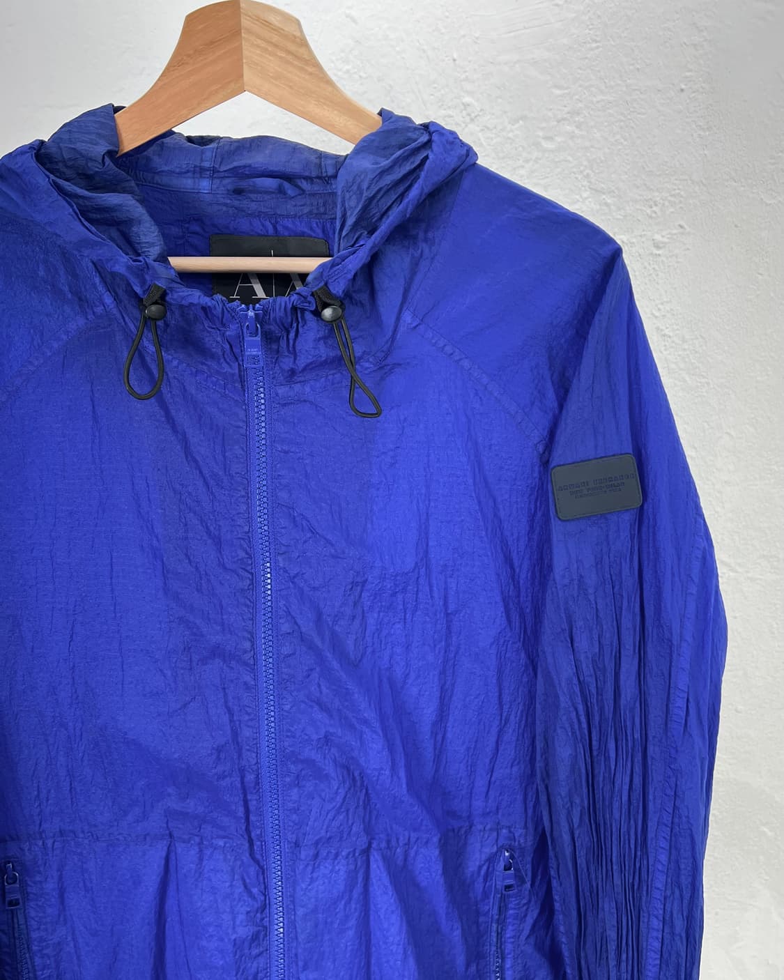 아르마니 익스체인지 로얄 블루 나일론 라이트 웨이트 후디 윈드 자켓 상품이미지3