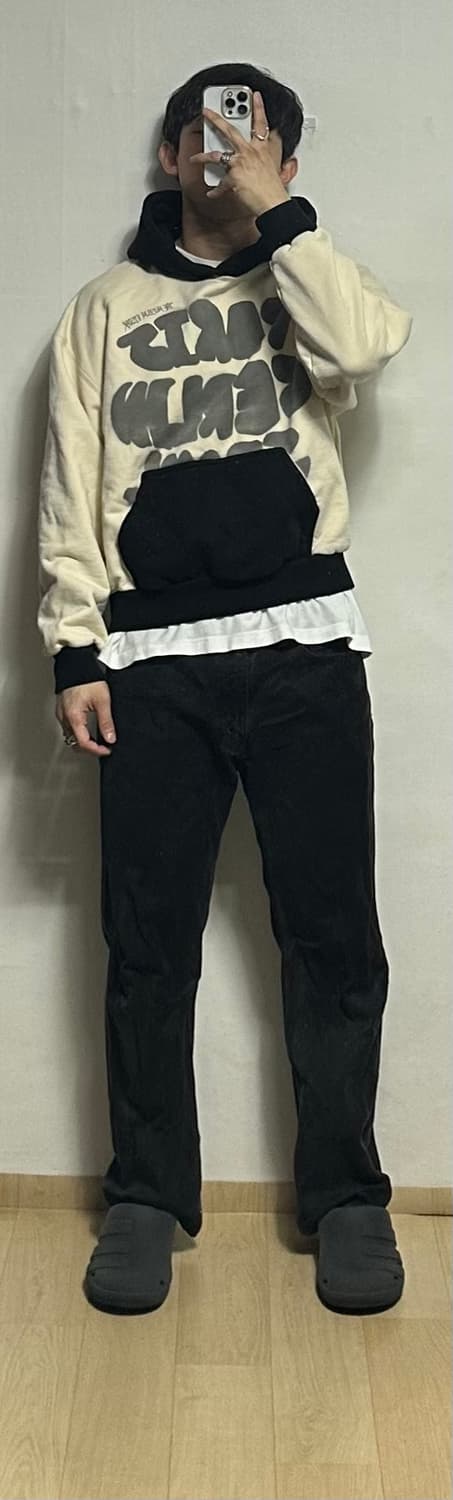 더뮤지엄비지터 스프레이드 후드티 상품이미지5