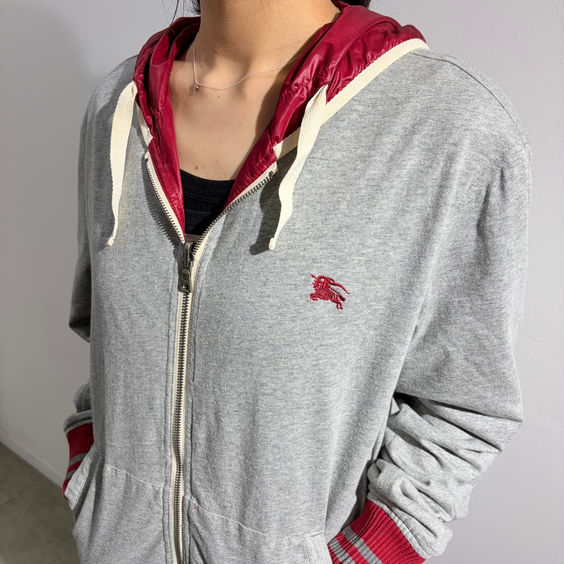 버버리 그레이 리버시블 양면 후드집업 상품이미지4