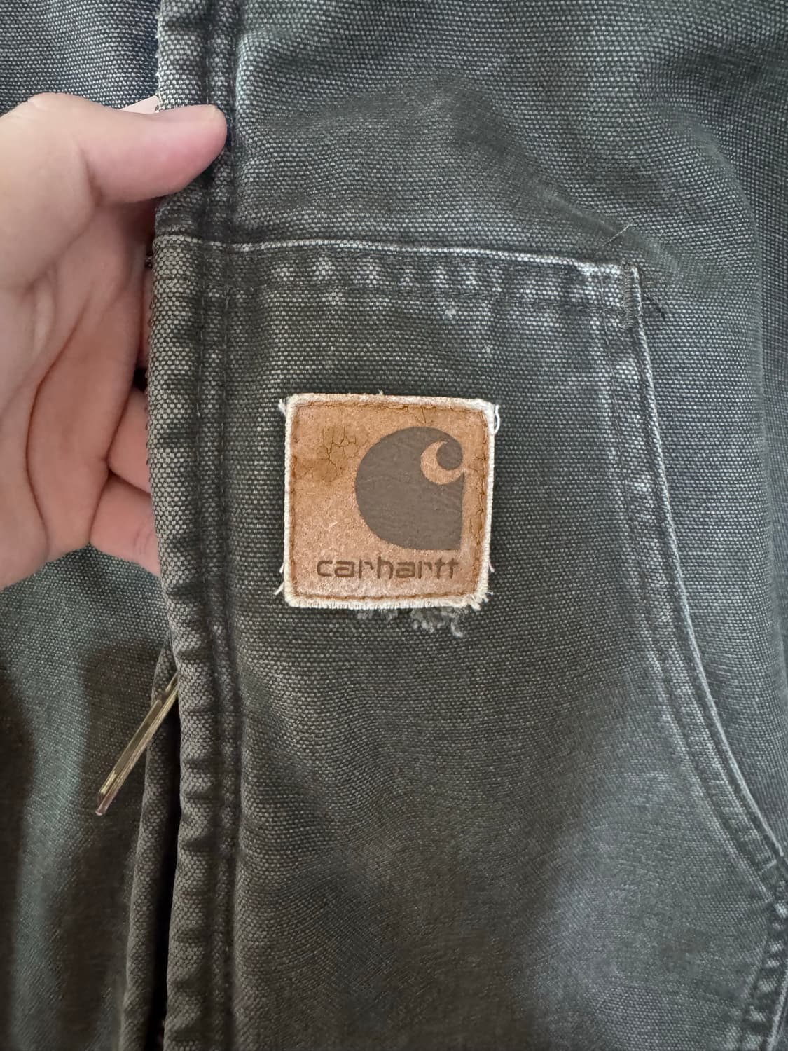 착샷 o) 칼하트 액티브자켓 J68 MOS XL 판매합니다 상품이미지4