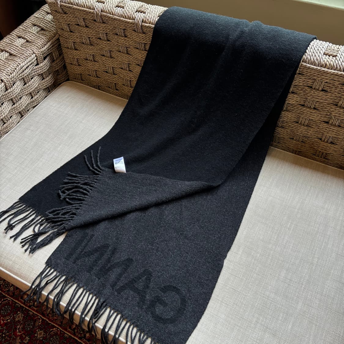 GANNI 로고 프린지 머플러 상품이미지4