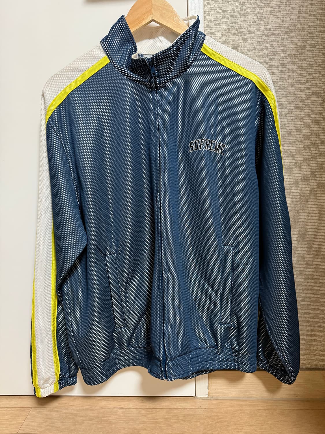 18ss 슈프림 메쉬 트랙 자켓 상품이미지1