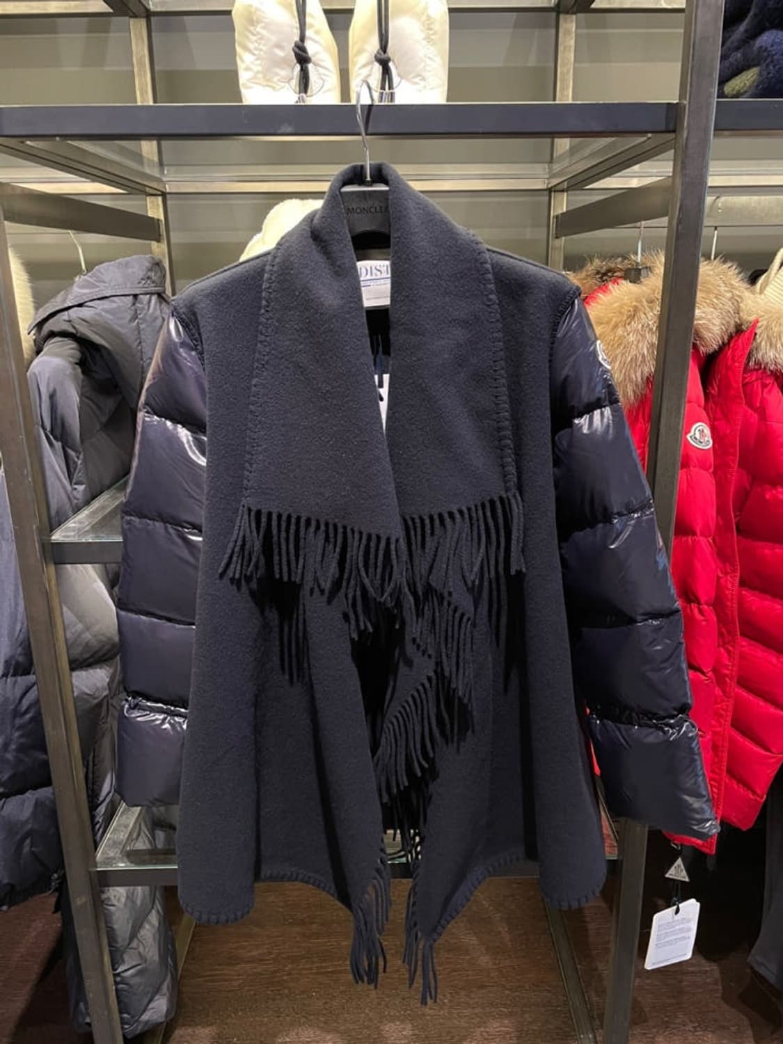 몽클레어 숄 패딩 상품이미지1