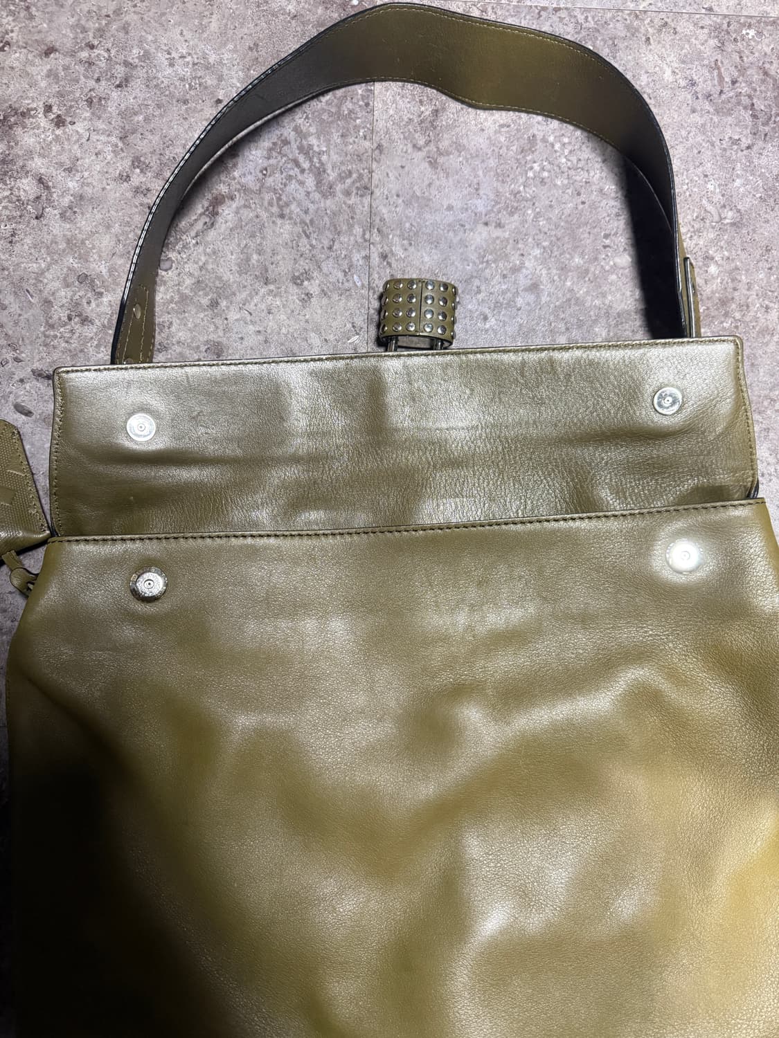 버버리 숄더백 상품이미지8