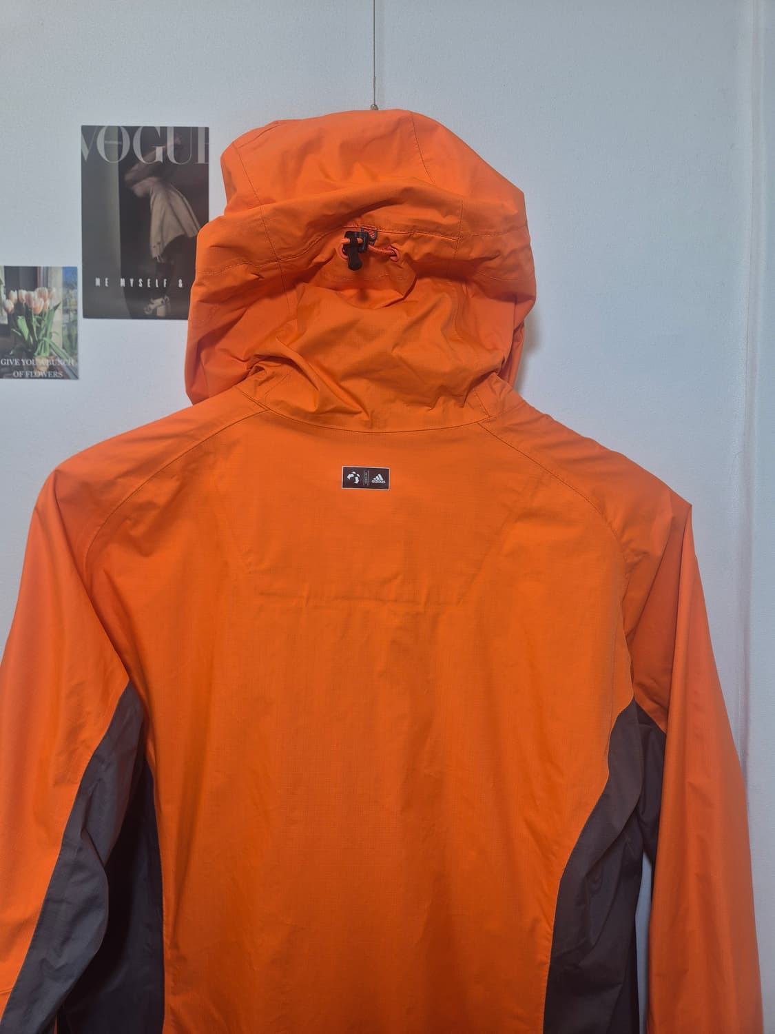 아디다스 오렌지색 후드 집업  95
사이즈 실측  가슴 단면54   ,  상품이미지4