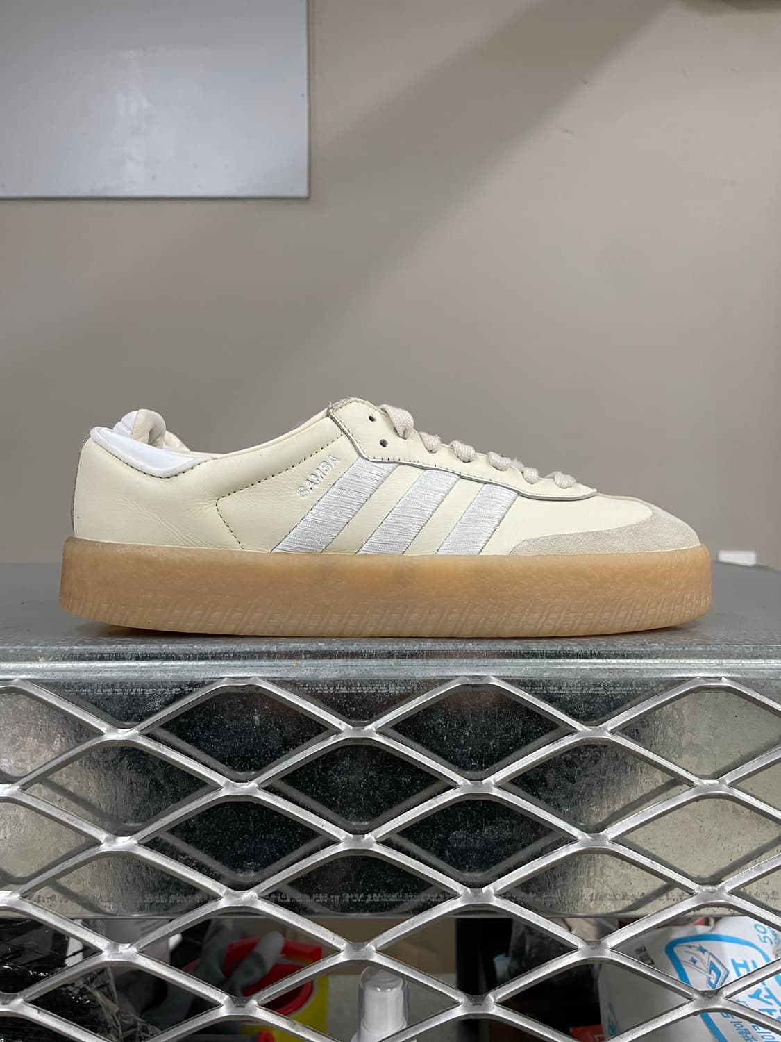 아디다스 삼배 원더 화이트 실버 235 상품이미지4